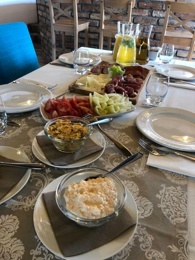 Vaj Bisztró és Vendégház Palkonya Esterno foto