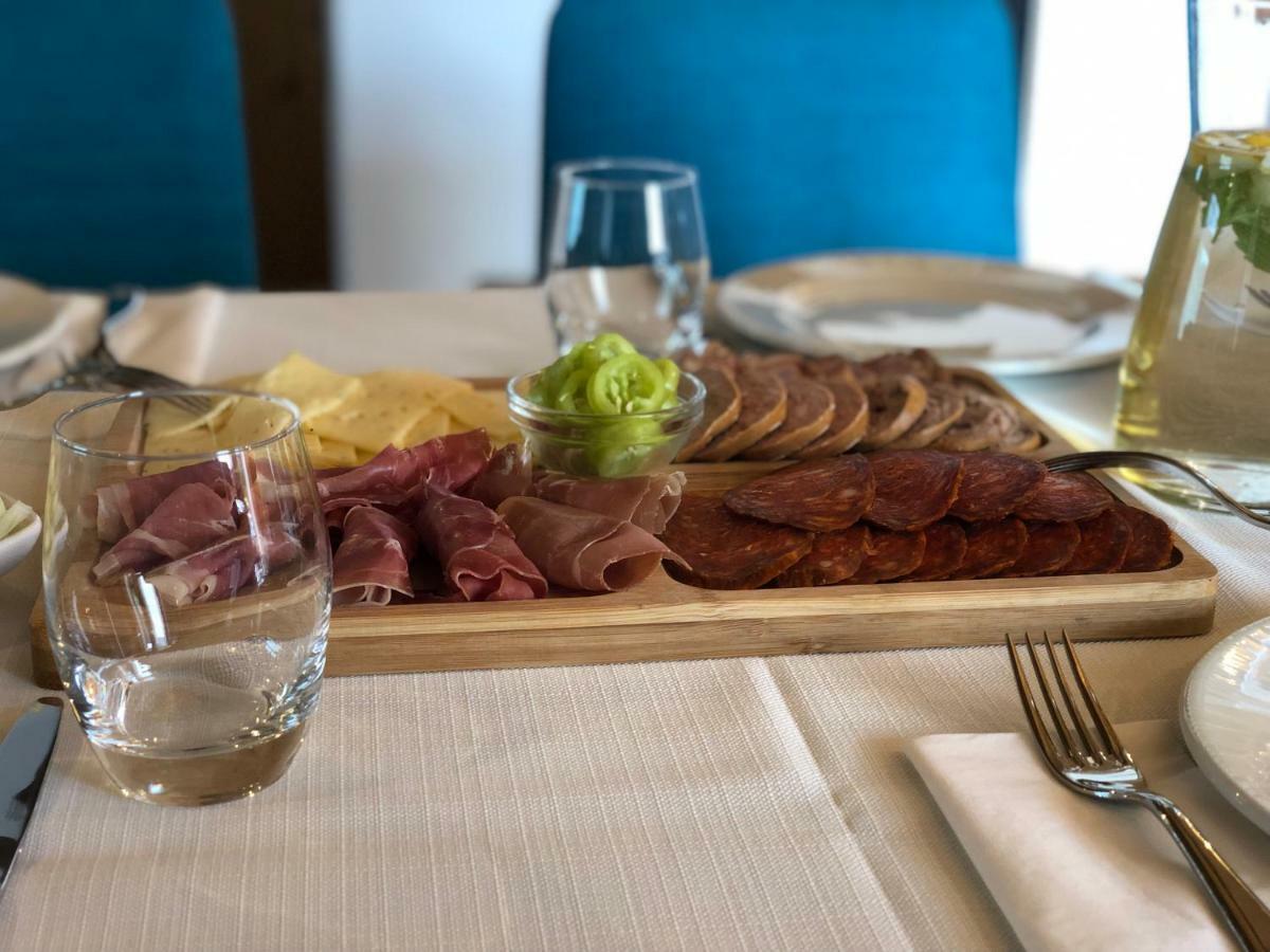 Vaj Bisztró és Vendégház Palkonya Esterno foto